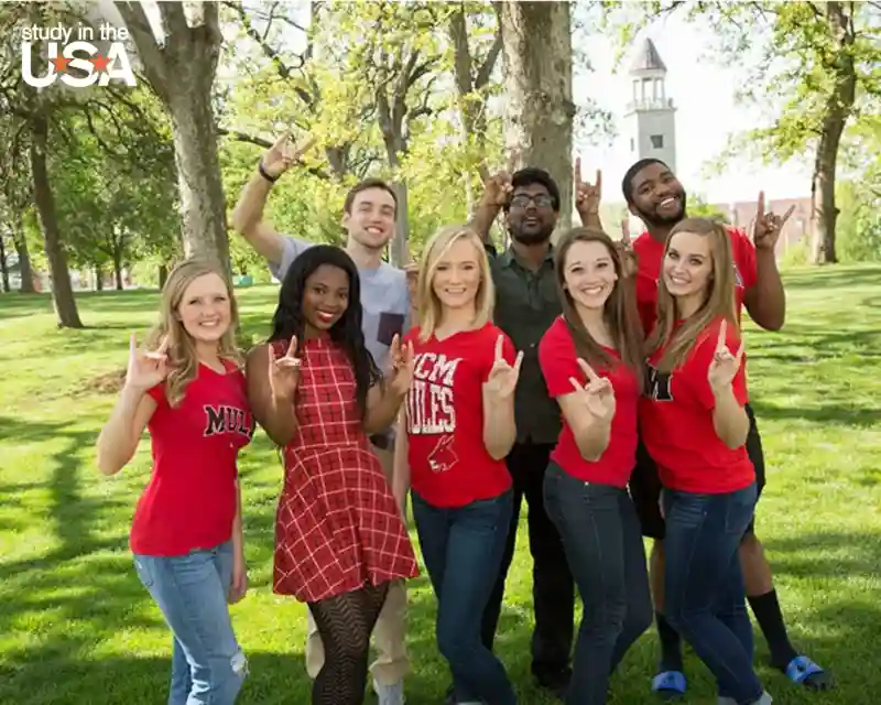 Main image for the article titled University of Central Missouri Honored with President’s 'E' Award: Scholarship Opportunities and Application Deadlines