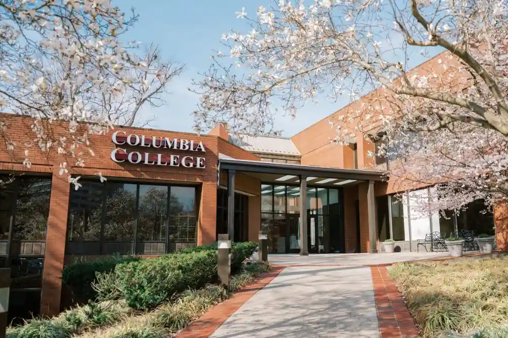 Promotional image of the Columbia College facilities
