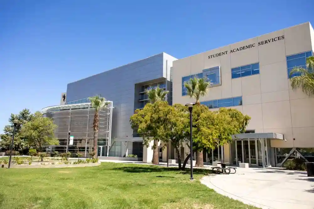 Promotional image of the Moreno Valley College facilities