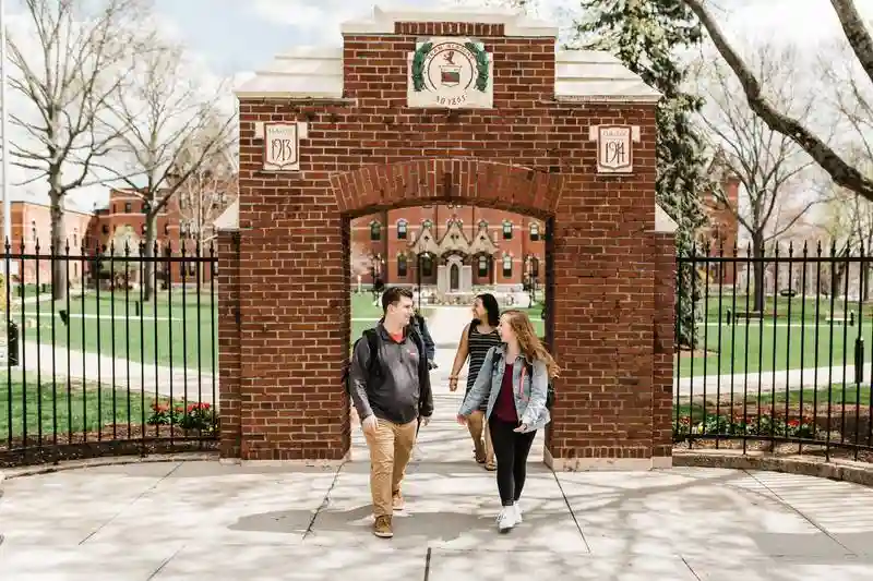 Dean College