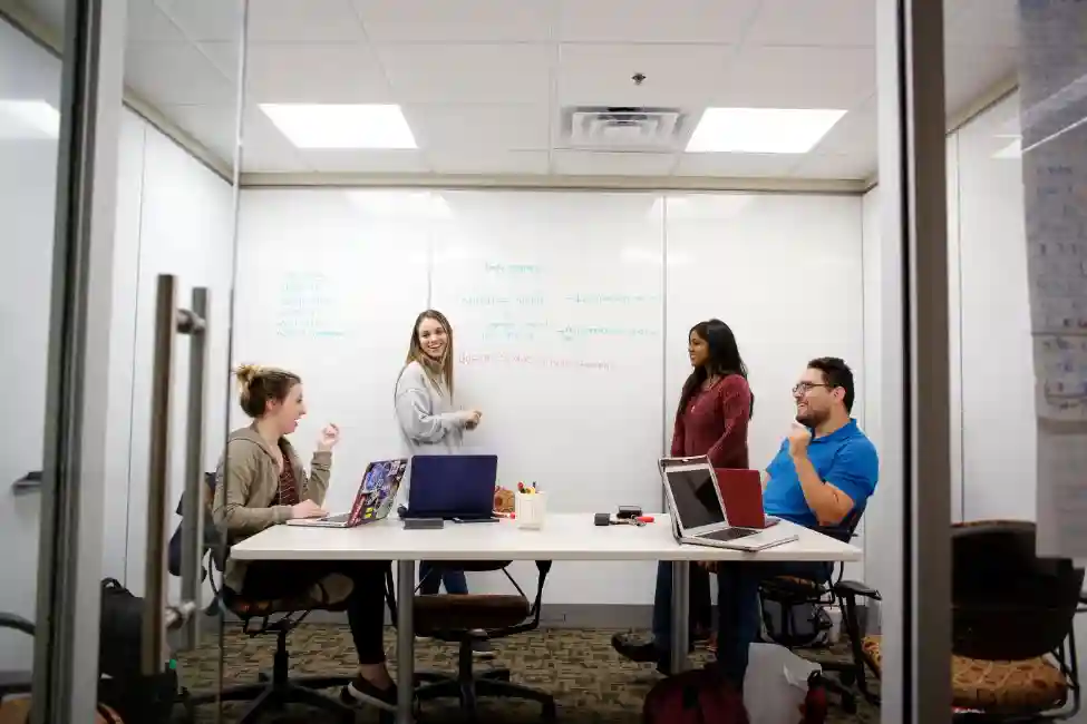 Promotional image of the Indiana University: School of Informatics, Computing and Engineering facilities