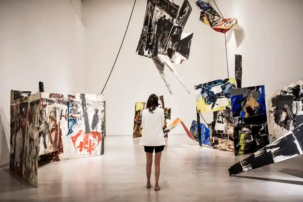 Promotional image of the Christie's Education facilities